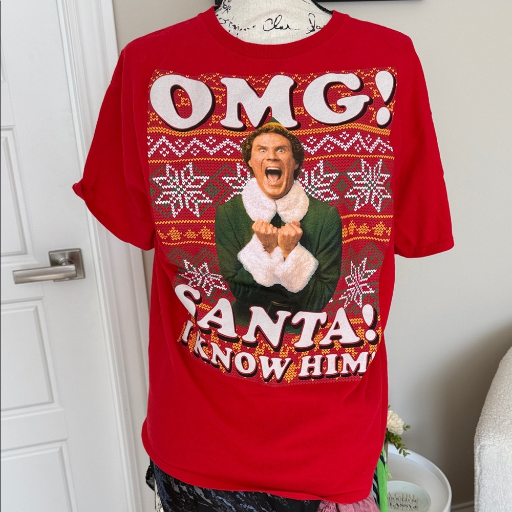 ELF - OMG Santa! I know him! Graphic T-Shirt